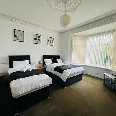 בית אירוח The Trio Place